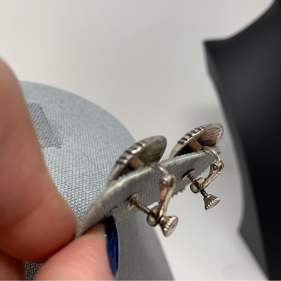 Vintage Silver Toned Screw Back Earrings Black Rope X Design - Picture 4 of 6